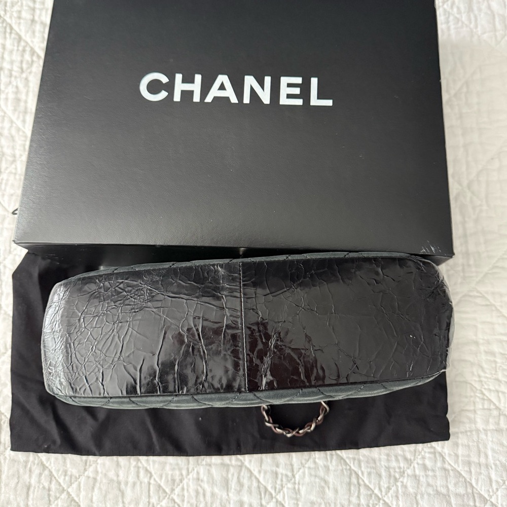 Chanel Iridescent Calfskin “In The Mix” Flap Satchel –Excellent & Dust Bag & Box - Picture 15 of 15